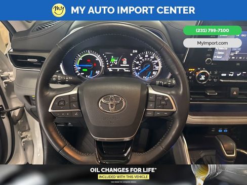 Used 2022 Toyota Highlander Limited image 15