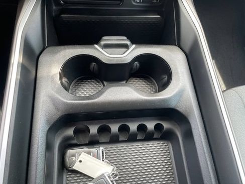 Used 2023 RAM 1500 Big Horn AWD/4WD image 34