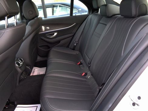 Used 2023 Mercedes-Benz E 350 4MATIC Sedan image 18