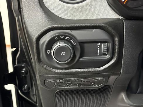 Used 2026 Jeep Wrangler Unlimited Sport AWD/4WD image 11