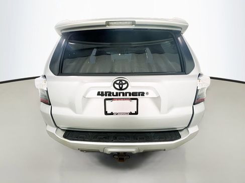 Used 2017 Toyota 4Runner SR5 Premium AWD/4WD image 7