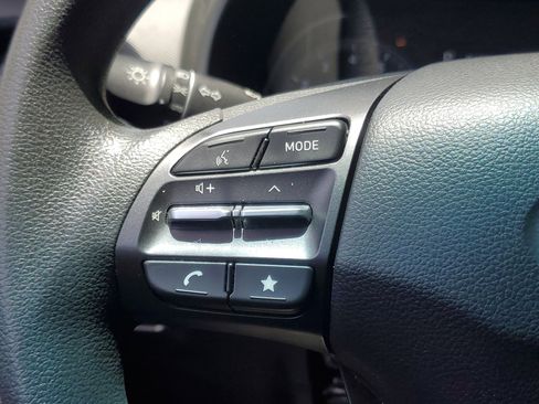 Used 2023 Hyundai Kona SEL image 19