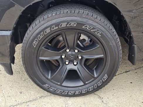 Used 2021 RAM 1500 Big Horn image 9