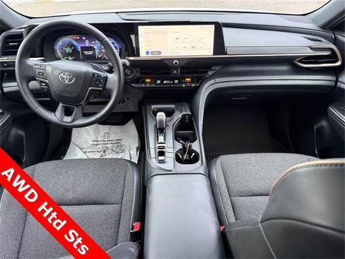 Used 2023 Toyota Crown XLE image 13