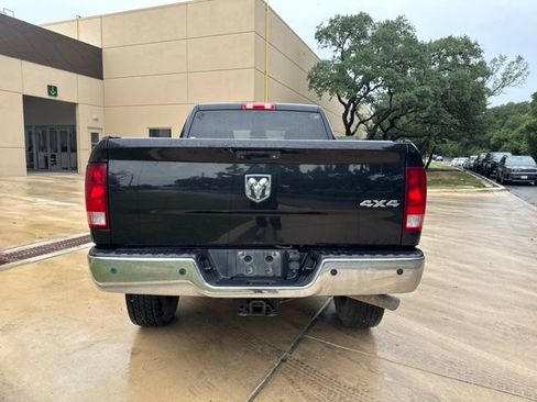 Used 2015 RAM 2500 Tradesman w/ Chrome Appearance Group AWD/4WD image 3