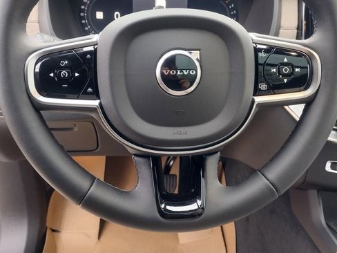 New 2026 Volvo XC90 B6 Plus w/ Protection Package Premier image 14