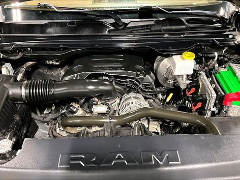 Used 2019 RAM 1500 Laramie image 12