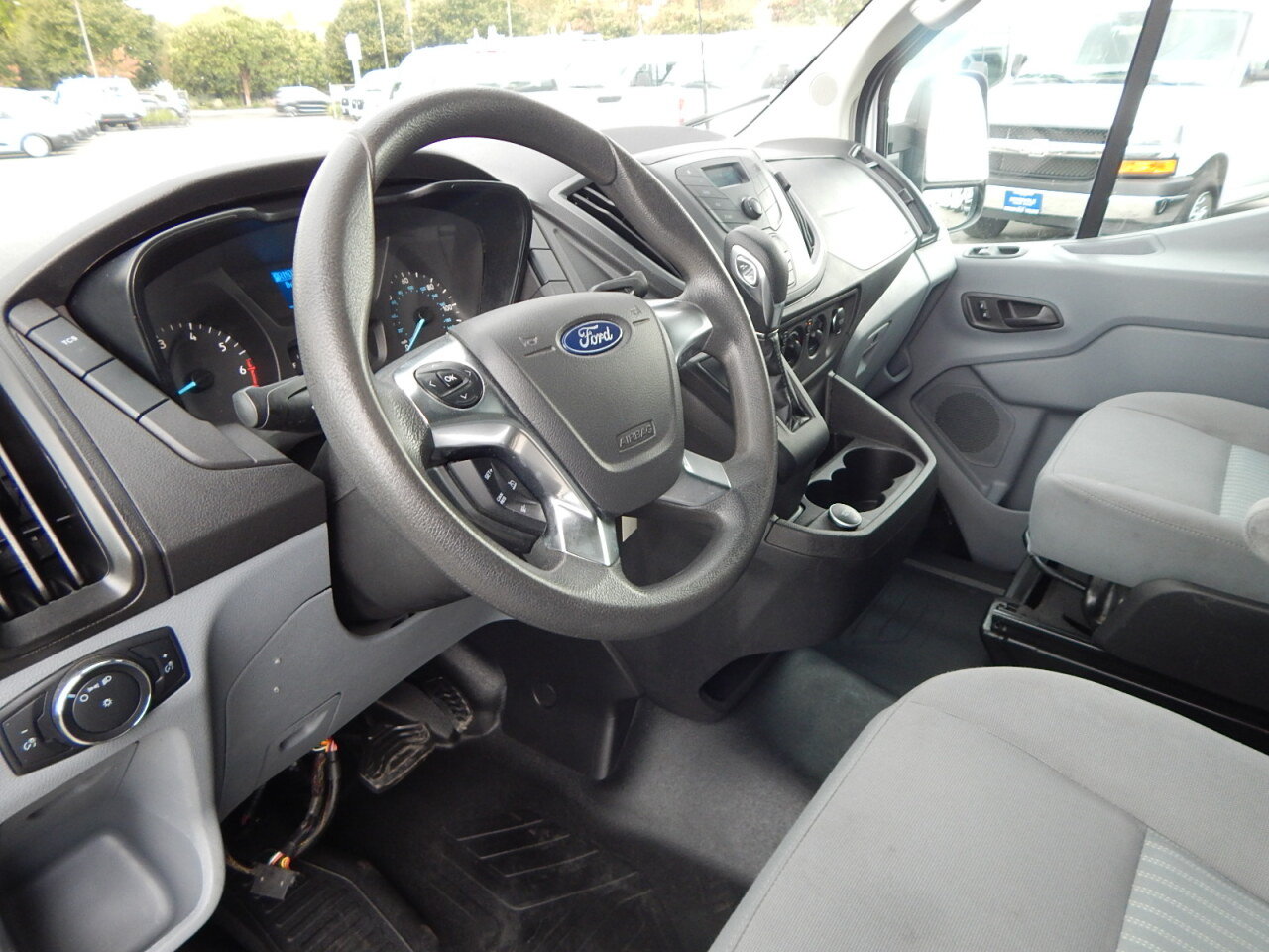 Used 2018 Ford Transit 250 148 Medium Roof RWD image 16