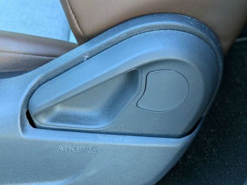 Used 2023 Volkswagen ID.4 Pro RWD image 22