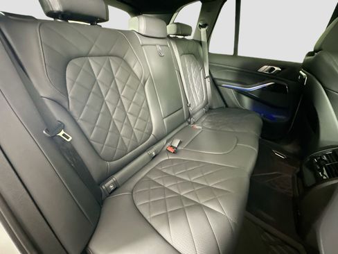 Certified 2025 BMW X5 xDrive40i w/ Parking Assistance Package image 27