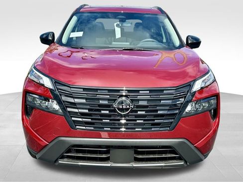 Used 2026 Nissan Rogue SV FWD image 2