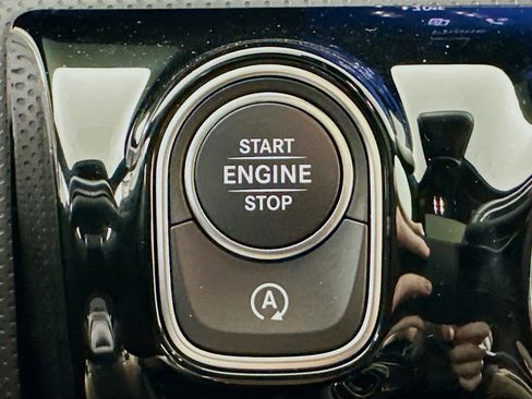 Certified 2025 Mercedes-Benz CLA 250 4MATIC image 16