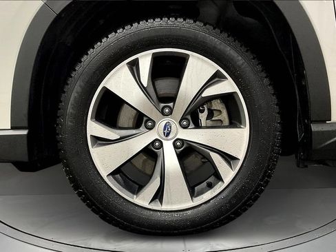 Used 2023 Subaru Ascent Premium w/ Convenience Package AWD/4WD image 12