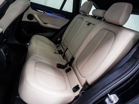 Used 2021 BMW X1 sDrive28i w/ Convenience Package FWD image 9