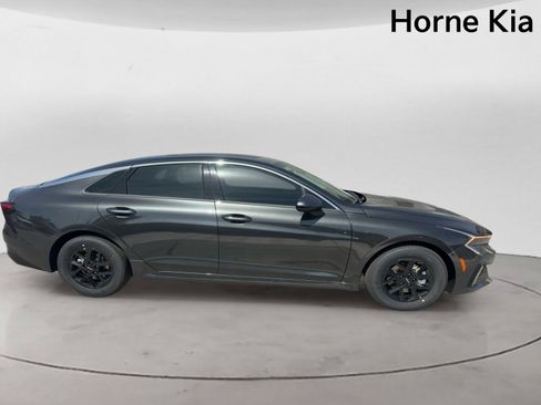 New 2026 Kia K5 LXS FWD image 3