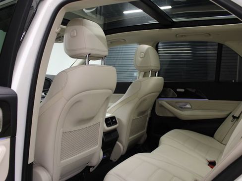 Certified 2024 Mercedes-Benz GLE 450e 4MATIC image 38