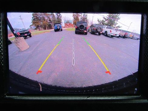 Used 2021 Jeep Wrangler Unlimited Sport w/ Technology Group image 13