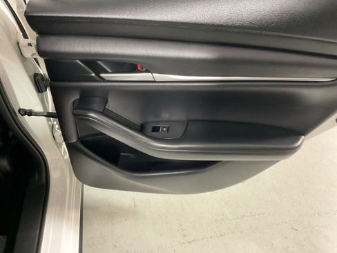 Used 2023 MAZDA MAZDA3 s image 14
