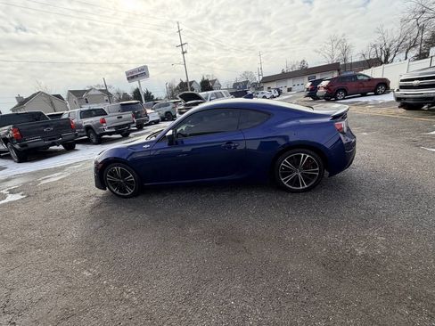Used 2015 Scion FR-S Base 2dr Coupe 6M image 17