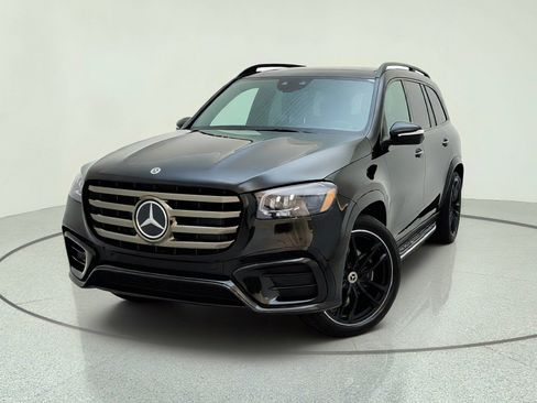 Certified 2026 Mercedes-Benz GLS 450 4MATIC w/ AMG Line Exterior image 3