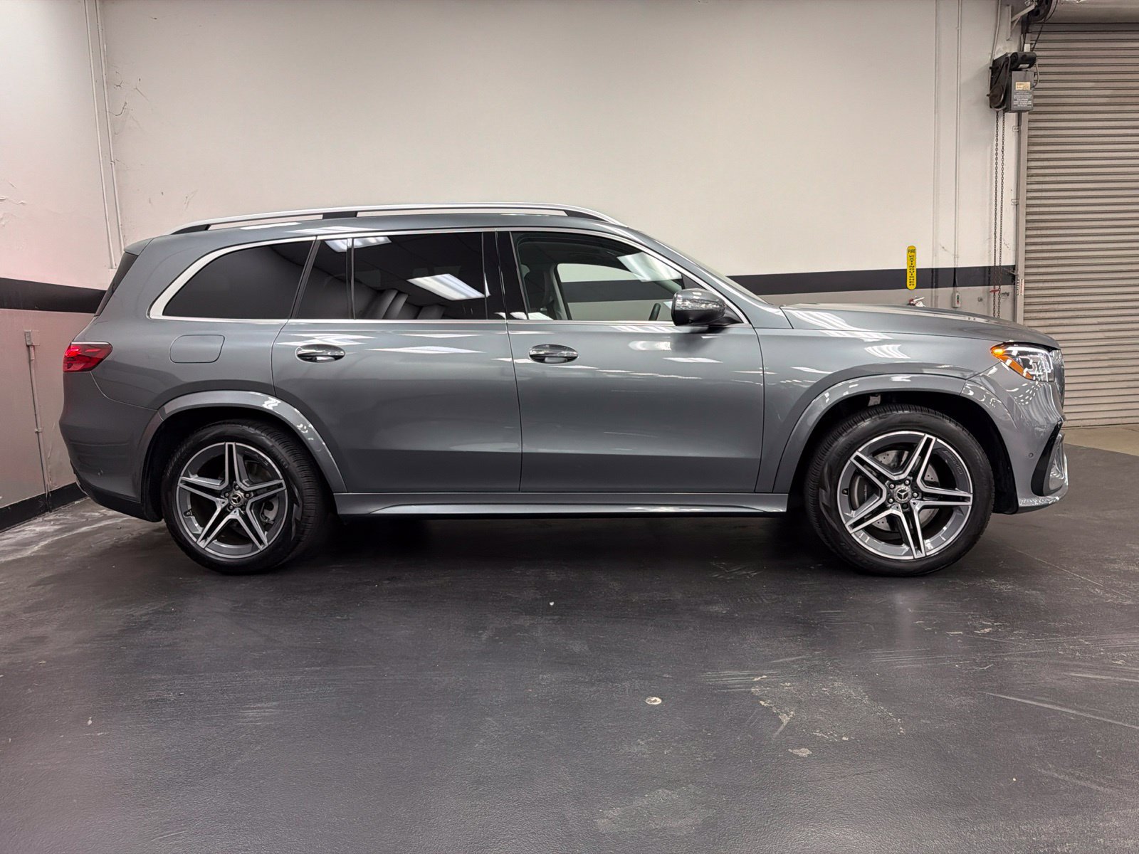 Used 2026 Mercedes-Benz GLS 450 4MATIC image 6