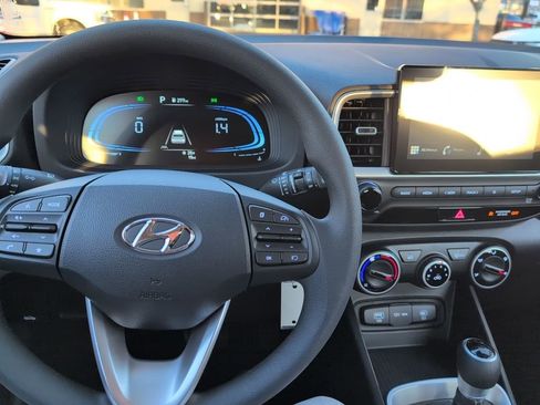 New 2026 Hyundai Venue SE image 13