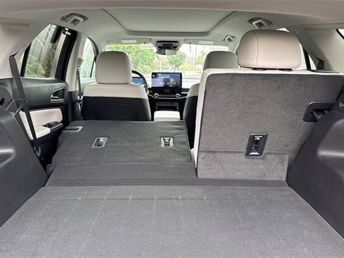 Certified 2024 Honda Prologue Touring image 19