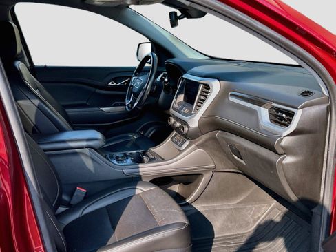 Used 2021 GMC Acadia SLT w/ LPO, Floor Liner Package FWD image 15