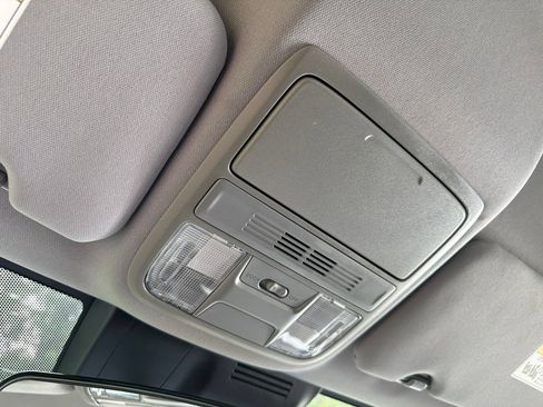 Used 2021 Honda CR-V LX image 26
