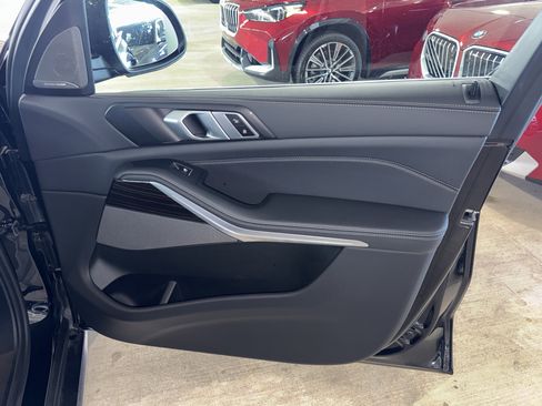 Certified 2025 BMW X5 xDrive40i image 9