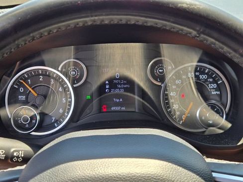 Used 2022 RAM 1500 Big Horn AWD/4WD image 19