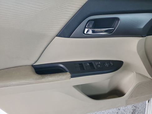 Used 2014 Honda Accord LX image 13