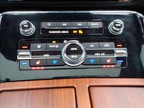 Used 2019 Lincoln Navigator Reserve w/ Cargo Package image 21