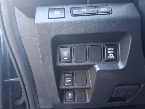Used 2024 Nissan Frontier SV w/ SV Convenience Package RWD image 30