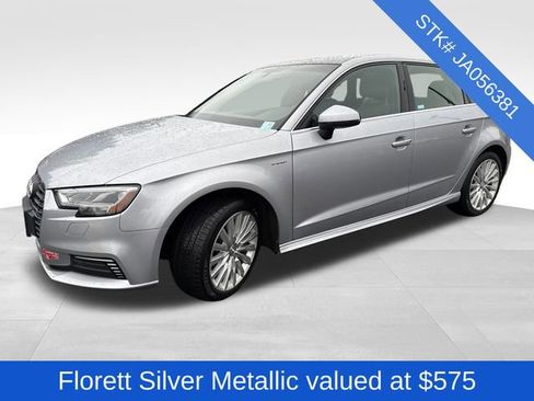 Used 2018 Audi A3 e-tron Premium Plus w/ Premium Plus Package image 3