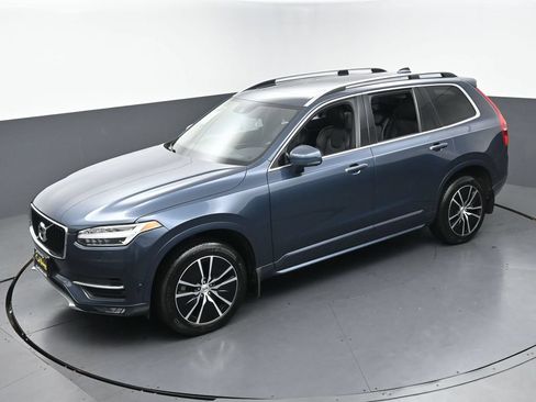 Used 2018 Volvo XC90 T6 Momentum w/ Convenience Package AWD/4WD image 40