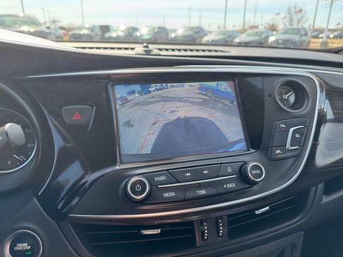 Used 2019 Buick Envision Premium image 25
