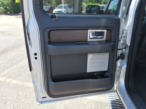 Used 2014 Ford F150 Lariat w/ Equipment Group 502A Luxury AWD/4WD image 18