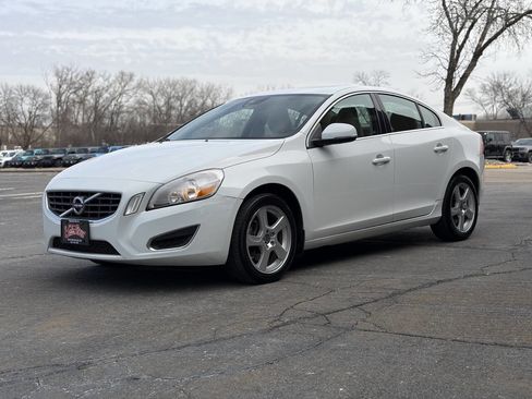 Used 2012 Volvo S60 T5 image 3