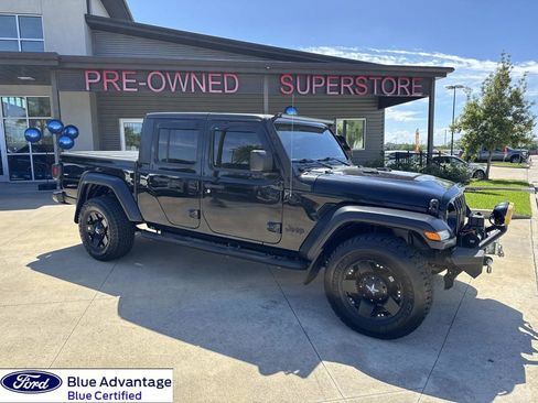 Used 2021 Jeep Gladiator Sport w/ Trailer Tow Package AWD/4WD image 1