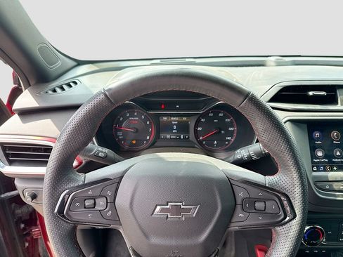 Used 2023 Chevrolet TrailBlazer RS AWD/4WD image 14