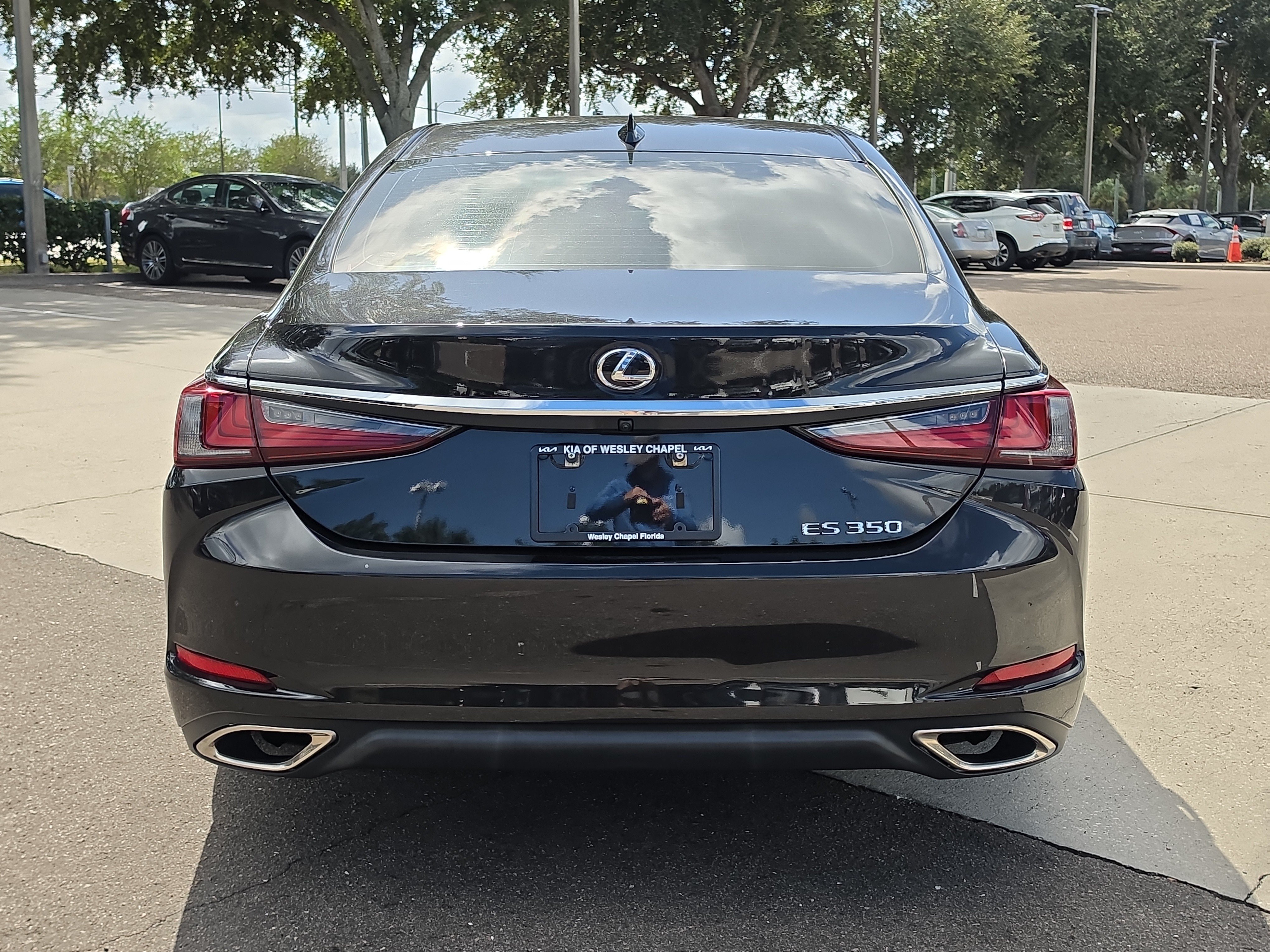 Used 2023 Lexus ES 350 w/ Accessory Package (Z2) FWD image 7