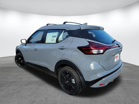 New 2024 Nissan Kicks SV w/ Interior Electronics Package image 7