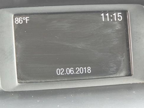 Used 2018 Ford Focus SE FWD image 19