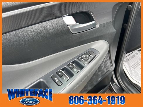 Used 2023 Hyundai Santa Fe SEL image 12
