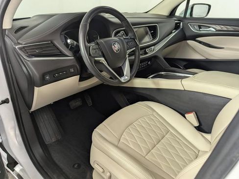 Used 2022 Buick Enclave Avenir w/ Avenir Technology Package image 9