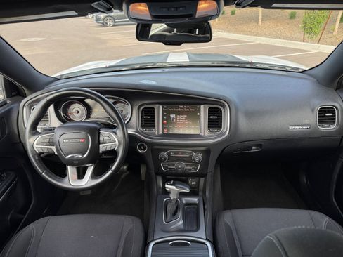 Used 2016 Dodge Charger SXT image 20