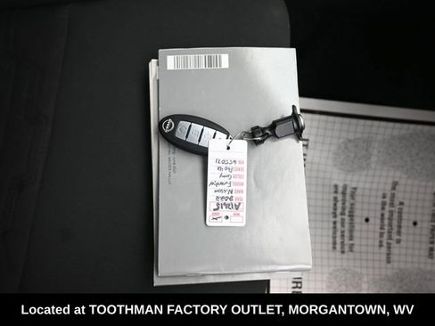 Used 2022 Nissan Frontier PRO-4X w/ Off-Road Protection Package image 9