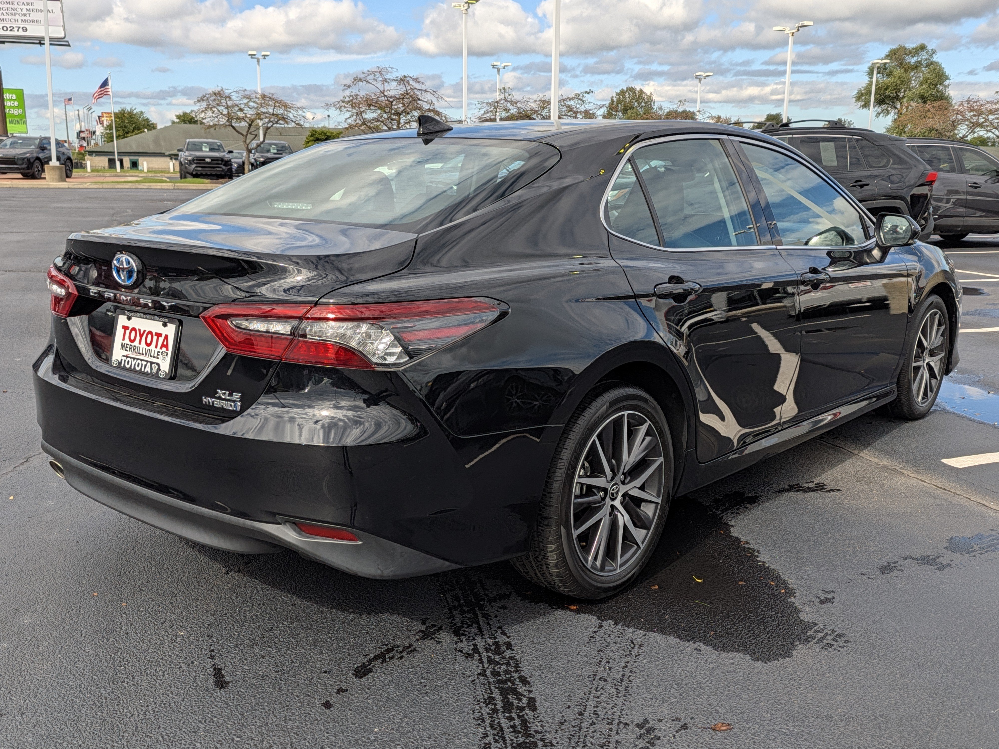 Certified 2022 Toyota Camry XLE w/ Cold Weather Package FWD image 8