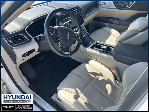 Used 2018 Lincoln Continental Reserve w/ Rear-seat Package AWD/4WD image 14